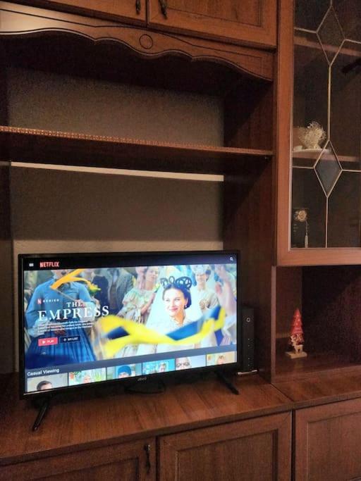 One Bd Flat Near Center With 24H Self Check In Apartment ติรานา ภายนอก รูปภาพ